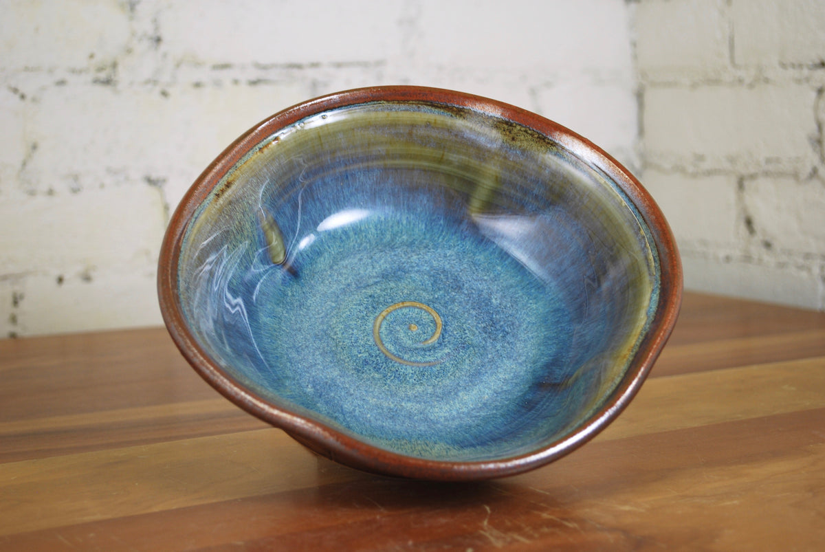 Brie Baker in Breakfast Blue and Rust Red – Goertzen Pottery