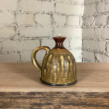 Load image into Gallery viewer, Oil Candle in Honey Ash