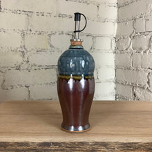 Load image into Gallery viewer, Oil Pourer in Breakfast Blue and Rust Red