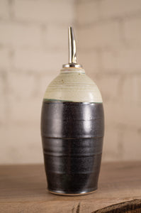 Oil Pourer in Stone and Black