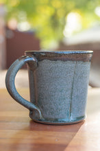 Load image into Gallery viewer, Teal and Black Squared Mug