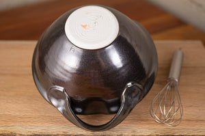 Medium Whisk Bowl in Lichen and Black